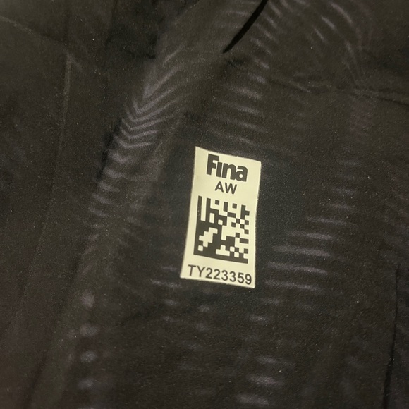 Women’s TYR Venzo Techsuit/ Kneeskin - Picture 3 of 6